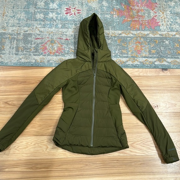 NWOT lululemon army green down for it all jacket size 6 - Picture 1 of 8